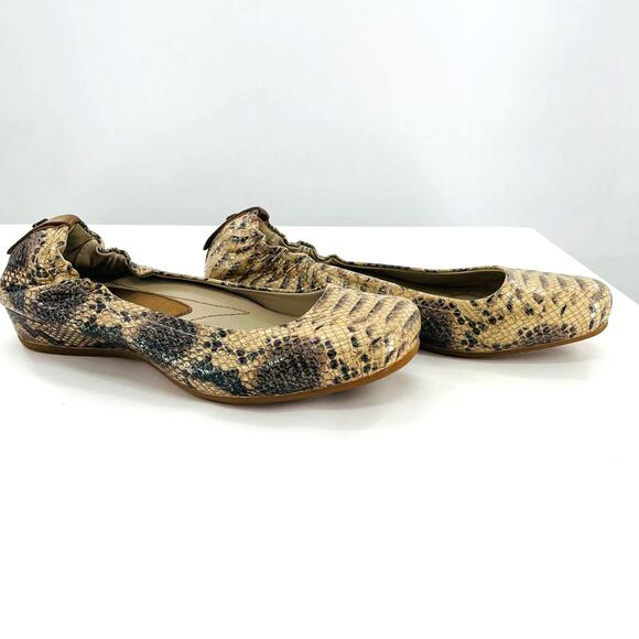 EARTHIES Tolo Leather Tan & Gray Snakeskin Animal Print Ballet Flats 8 - Picture 6 of 12